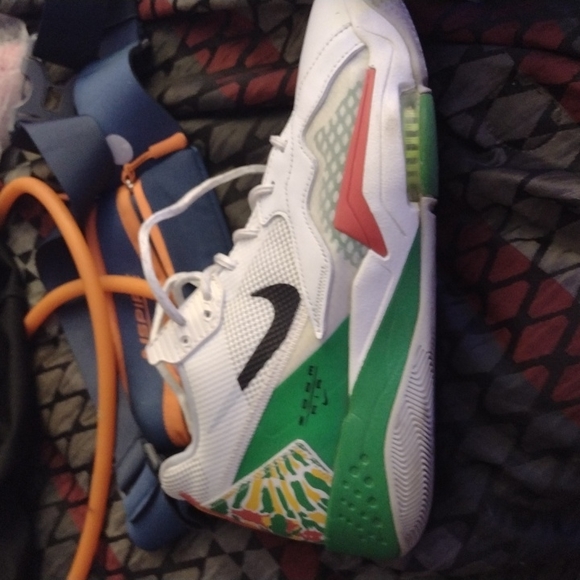 Air Jordan shoes - Picture 3 of 4